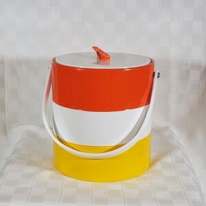 Morgan Designs Ice Bucket